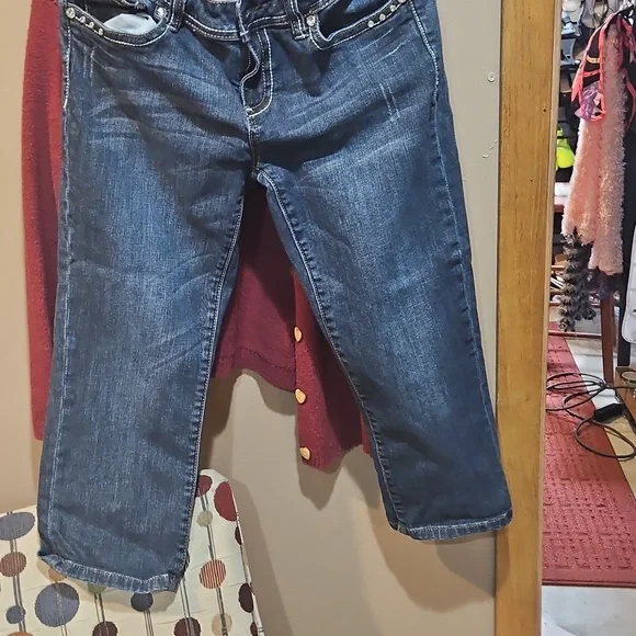 L.A. Idol Blue Denim Jeans with White Stitching Comes With A Cute Top - Picture 5 of 13